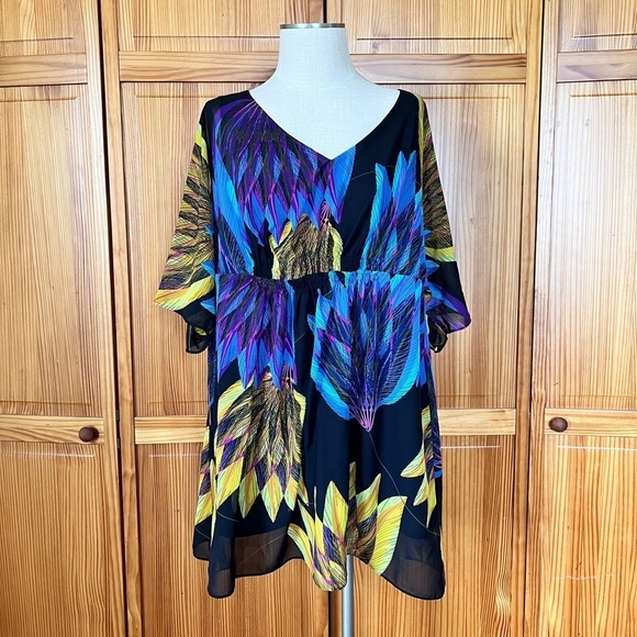 Lane Bryant 18/20 Vneck Smocked Waist Black Vibrant Abstract Floral Blouse - Picture 3 of 9